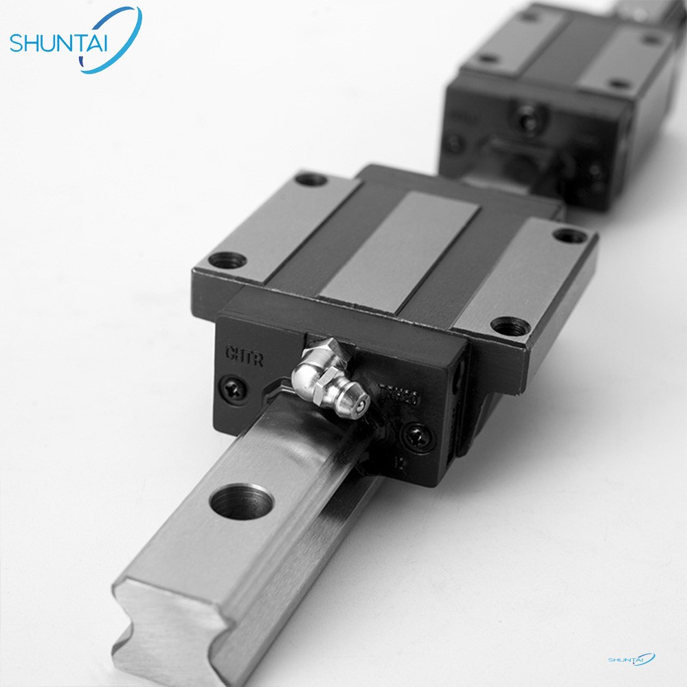 Quais são os tipos comuns de trilhos-guia usados em máquinas-ferramenta CNC?